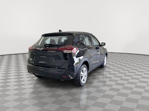 Used 2025 Nissan Kicks Play S FWD image 11