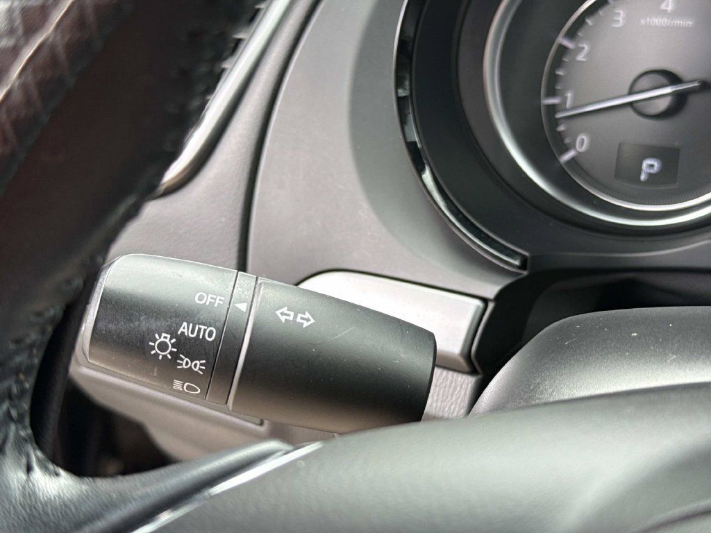Used 2019 MAZDA CX-9 Touring FWD image 38