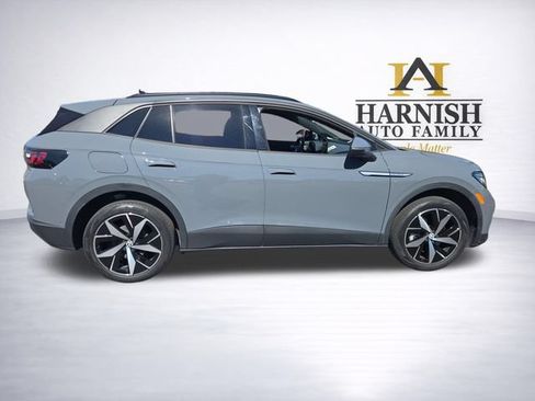 Used 2023 Volkswagen ID.4 Pro S AWD/4WD image 9