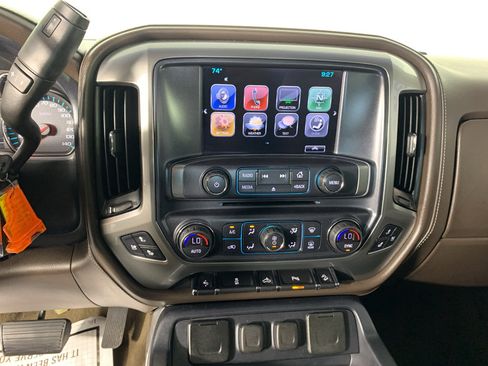 Used 2017 Chevrolet Silverado 1500 LTZ Z71 w/ LTZ Plus Package AWD/4WD image 24
