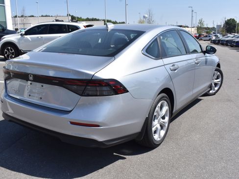 New 2026 Honda Accord LX image 9
