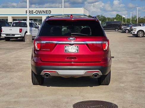 Used 2017 Ford Explorer Limited w/ Equipment Group 301A image 5