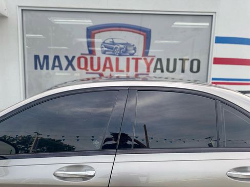 Used 2019 Mercedes-Benz C 300 Sedan image 33