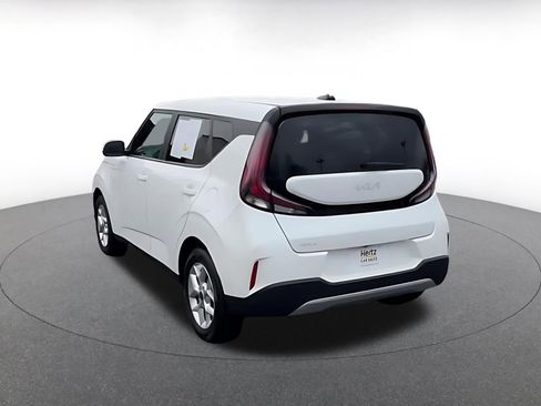 Used 2025 Kia Soul LX w/ LX Technology Package image 11
