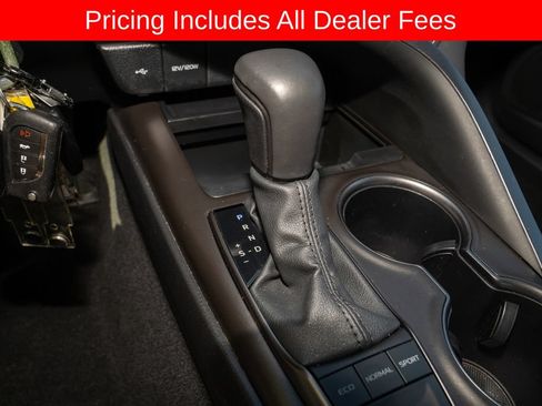 Used 2024 Toyota Camry SE FWD image 15