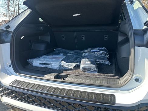 New 2026 Volkswagen Tiguan SEL R-Line image 15