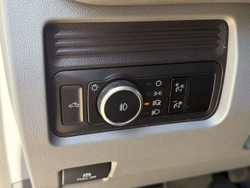 Used 2024 Ford F250 XL w/ FX4 Off-Road Package image 18