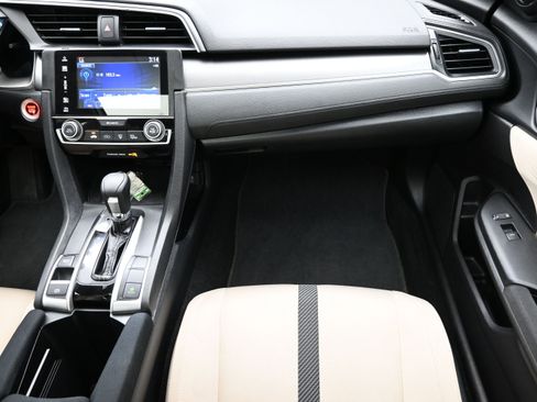 Used 2016 Honda Civic EX image 36