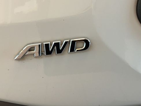 Used 2022 Toyota RAV4 XLE w/ Convenience Package AWD/4WD image 38