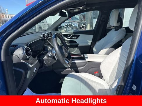 Used 2023 Mercedes-Benz GLC 300 4MATIC image 12