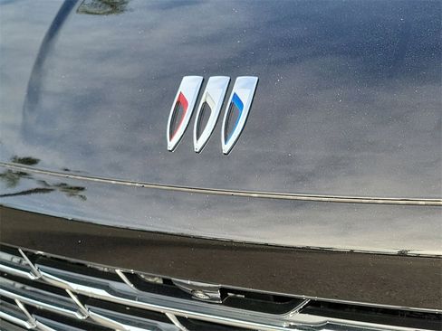 Used 2025 Buick Enclave Preferred image 30