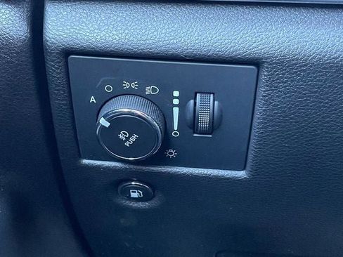 Used 2021 Jeep Grand Cherokee Limited w/ Luxury Group II image 27