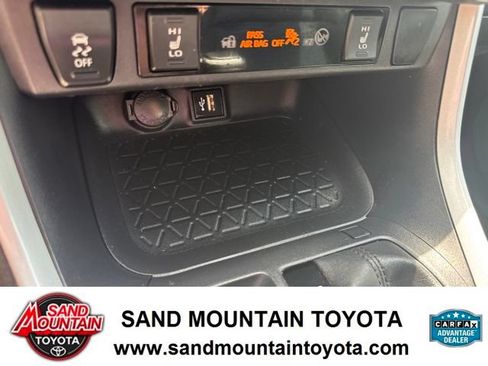 Used 2024 Toyota RAV4 XSE AWD/4WD image 22
