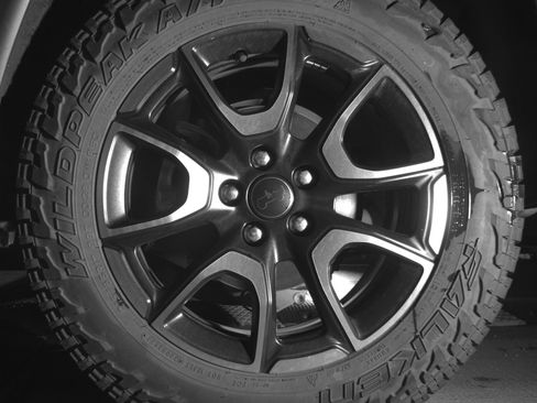 Used 2025 Jeep Compass Trailhawk image 14