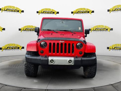 Used 2015 Jeep Wrangler Unlimited Sahara w/ Connectivity Group AWD/4WD image 8