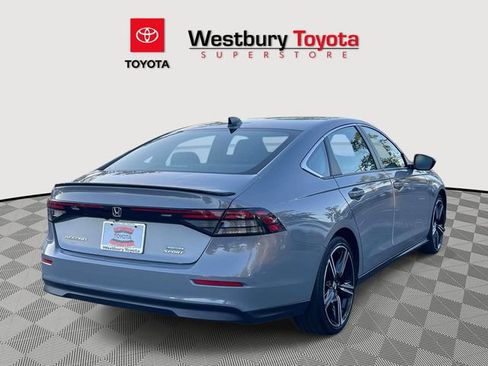 Used 2024 Honda Accord Sport image 9