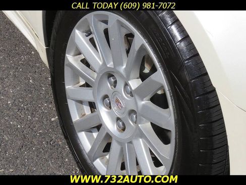Used 2010 Cadillac CTS Luxury RWD image 19