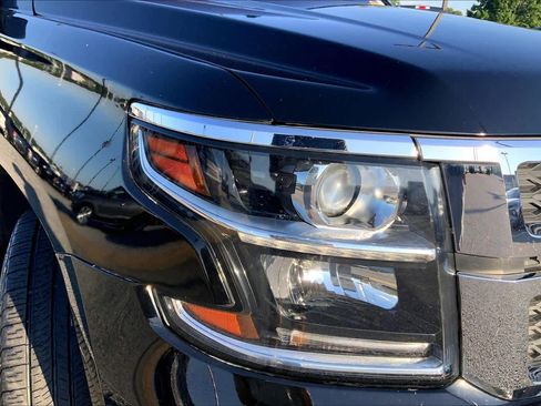 Used 2019 Chevrolet Suburban LT AWD/4WD image 26