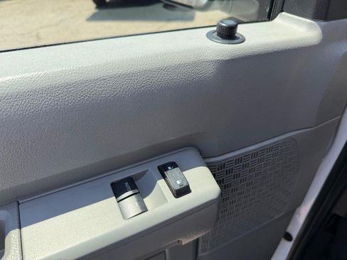 Used 2014 Ford E-150 and Econoline 150 Wagon w/ Power Windows & Locks Group RWD image 27