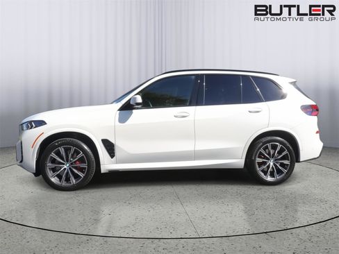 Used 2025 BMW X5 sDrive40i w/ M Sport Package image 2
