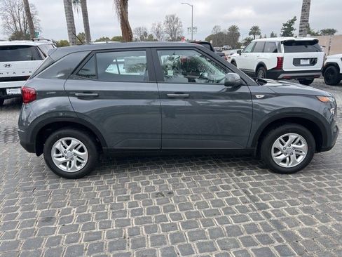 New 2026 Hyundai Venue SE image 6