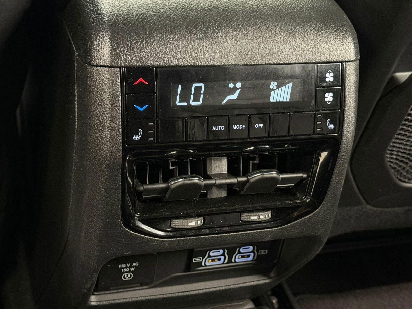 Used 2025 Jeep Grand Cherokee L Limited AWD/4WD image 26