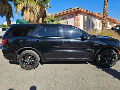 Used 2022 Dodge Durango R/T w/ Blacktop Package image 8