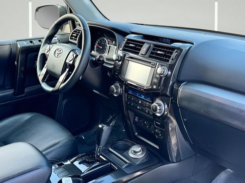 Used 2019 Toyota 4Runner Limited AWD/4WD image 20