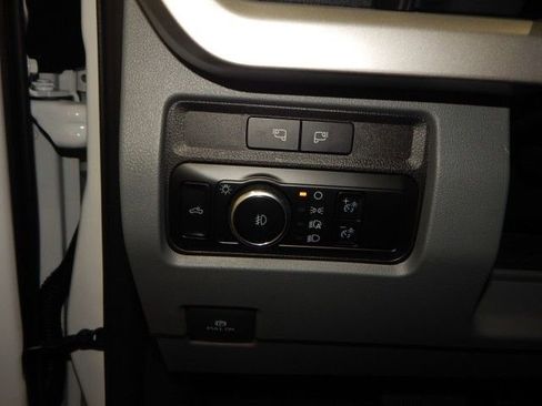 Used 2024 Ford F250 XLT w/ FX4 Off-Road Package AWD/4WD image 21