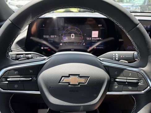New 2026 Chevrolet Traverse LT FWD image 11