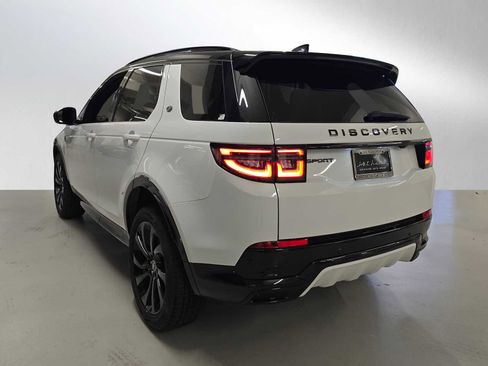 Certified 2024 Land Rover Discovery Sport Dynamic SE image 3