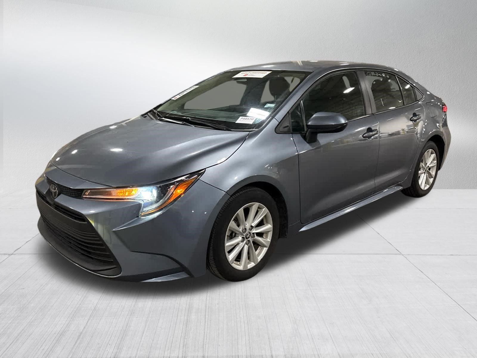 Used 2024 Toyota Corolla LE w/ LE Convenience Package FWD image 3