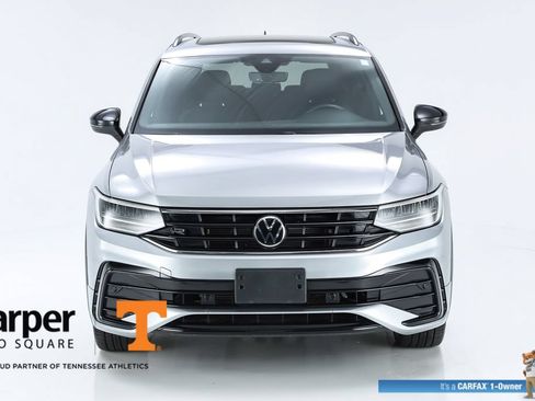 Used 2022 Volkswagen Tiguan SE R-Line FWD image 16