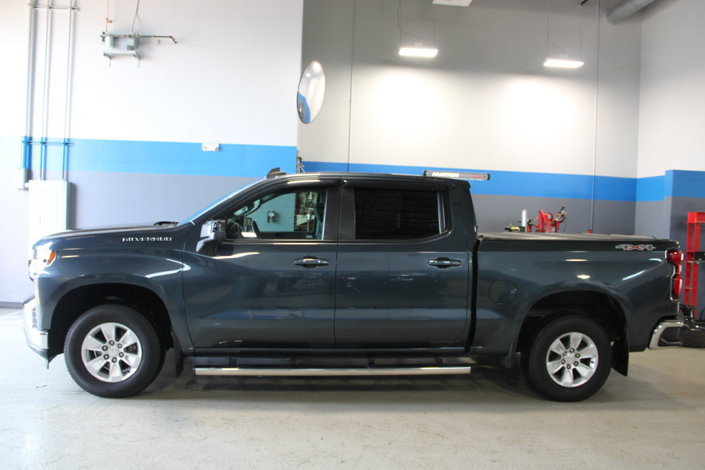 Used 2021 Chevrolet Silverado 1500 LT AWD/4WD image 6
