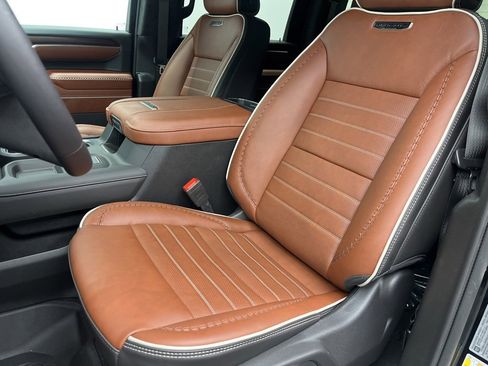 New 2026 GMC Sierra 2500 Denali Ultimate w/ Max Trailering Package image 8