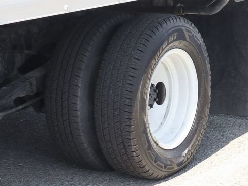 Used 2024 Ford E-350 and Econoline 350 Super Duty w/ Power Windows & Locks Group RWD image 39