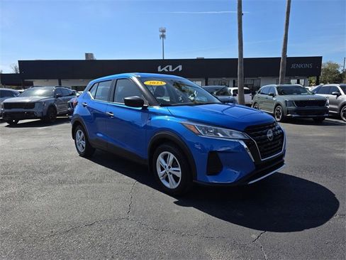 Used 2023 Nissan Kicks S image 16