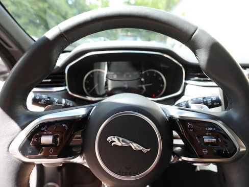 Used 2023 Jaguar F-PACE S AWD/4WD image 26