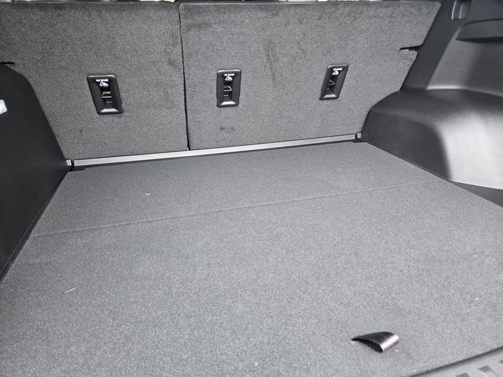 New 2027 GMC Terrain AT4 w/ Convenience Package III AWD/4WD image 19