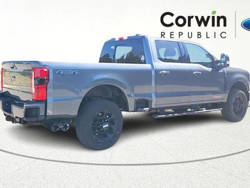 New 2026 Ford F250 Lariat w/ Black Appearance Package image 8