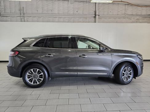 Used 2020 Lincoln Nautilus Reserve image 18