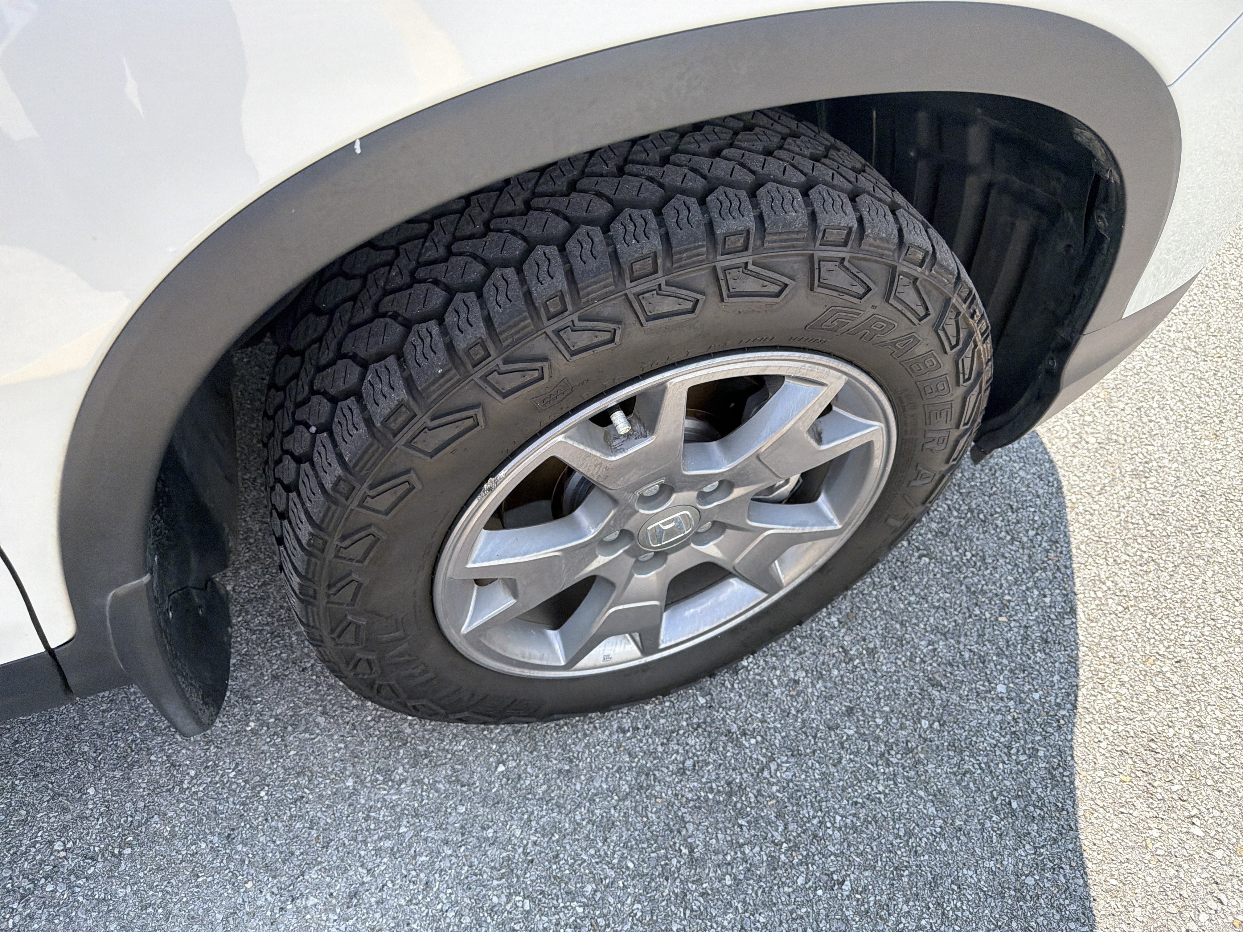 Used 2025 Honda Passport TrailSport image 31