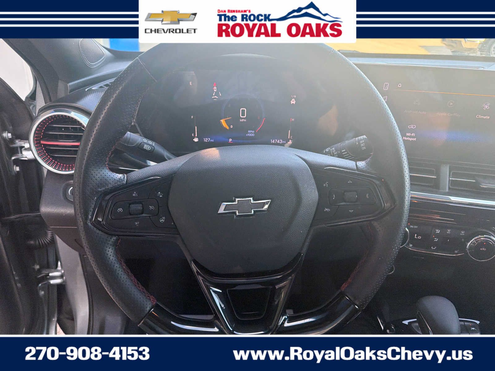 Used 2025 Chevrolet Trax RS w/ Sunroof Package FWD image 14