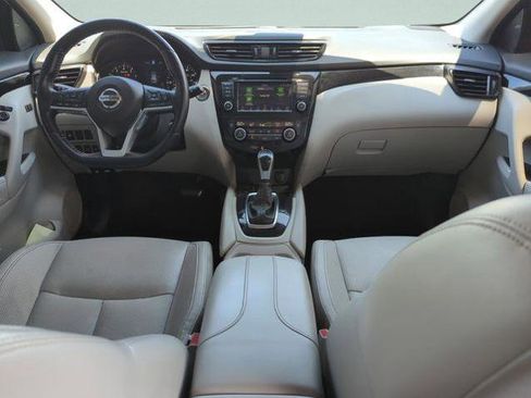 Certified 2021 Nissan Rogue Sport SL w/ Premium Package FWD image 19
