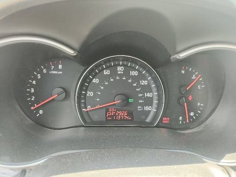 Used 2015 Kia Sorento LX FWD image 2