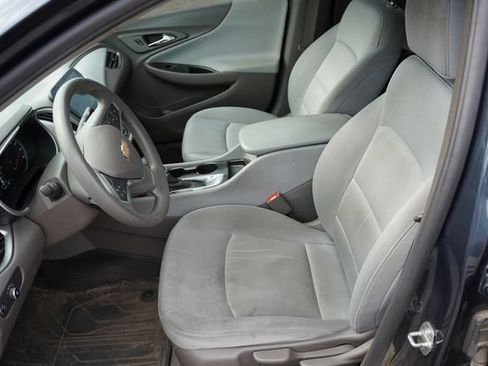 Used 2021 Chevrolet Malibu LS FWD image 4