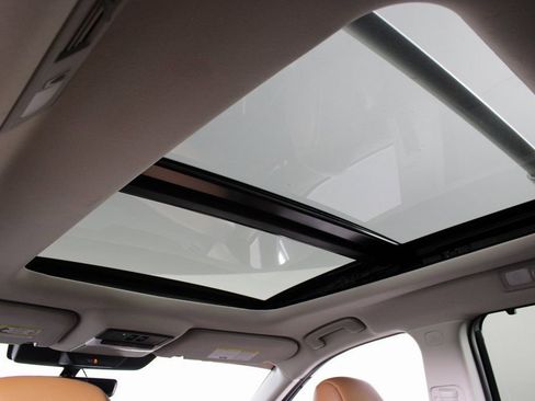 Certified 2023 Nissan Pathfinder Platinum image 20