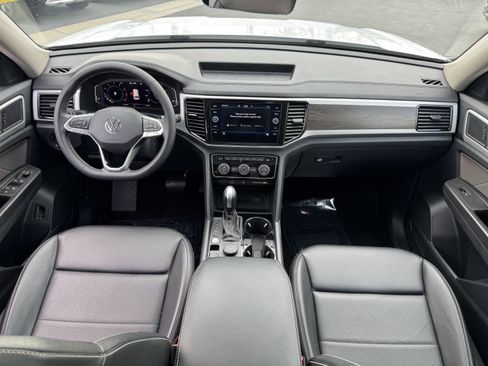 Certified 2022 Volkswagen Atlas SE w/ Panoramic Sunroof Package image 31