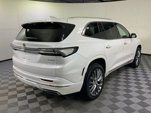 Used 2025 Buick Enclave Avenir w/ Super Cruise Package AWD/4WD image 11