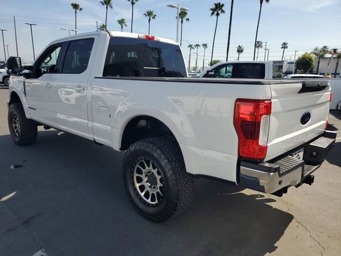 Used 2018 Ford F250 Lariat image 3
